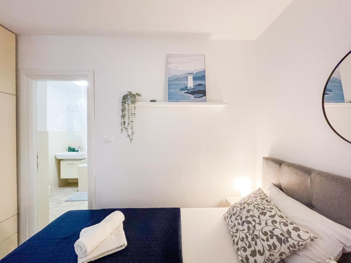 Apartment Zenta With Free Private Parking Split Extérieur photo